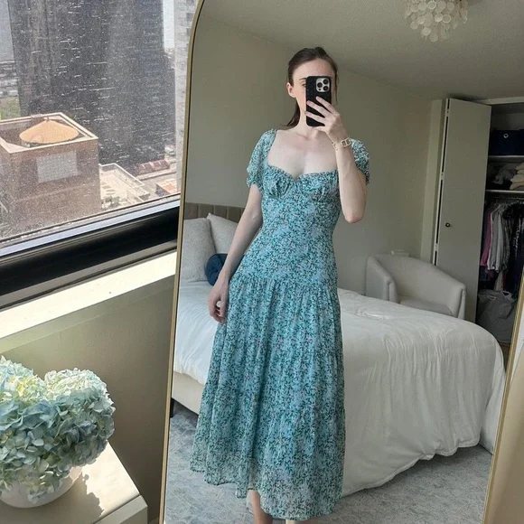 green emerald velvet dress ASTR Keyla Drop Waist Bubble Dress main image 0